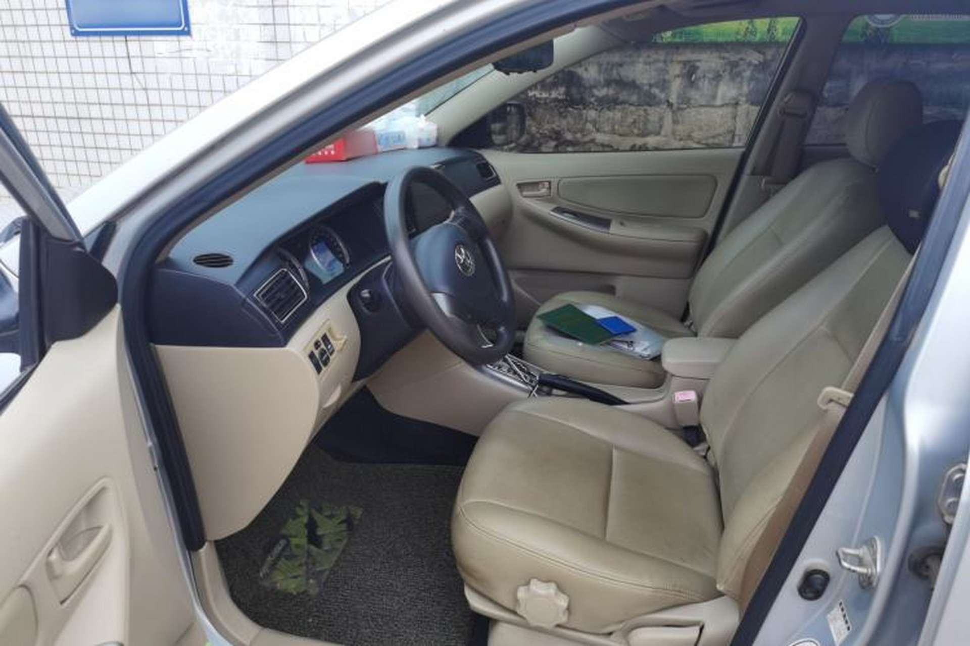 Used Toyota Corolla EX 2013 1.6L Automatic Excellence Edition Driver Seat