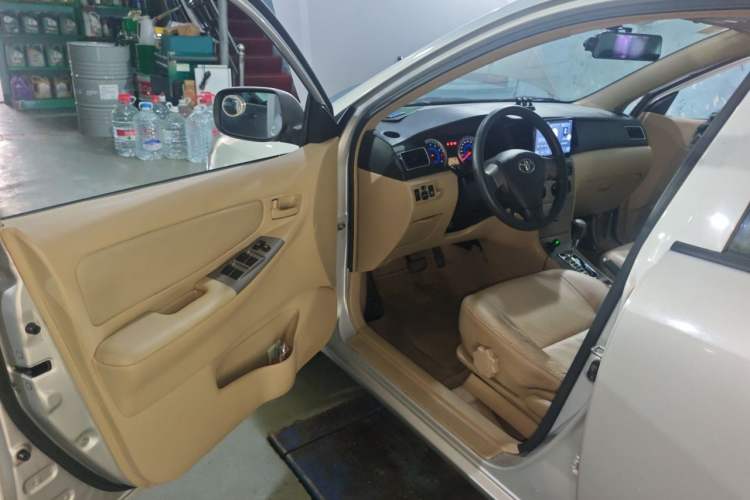 Used Toyota Corolla EX 2013 1.6L Automatic Luxury Edition Driver Seat