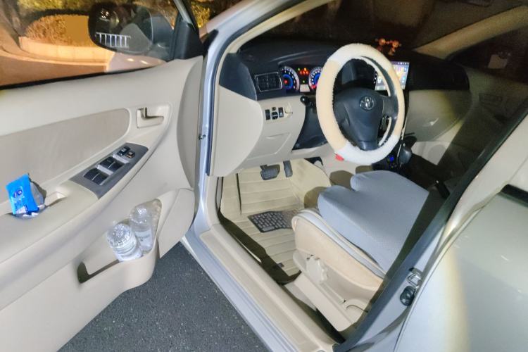 Used Toyota Corolla EX 2013 1.6L Automatic Excellence Edition Driver Seat