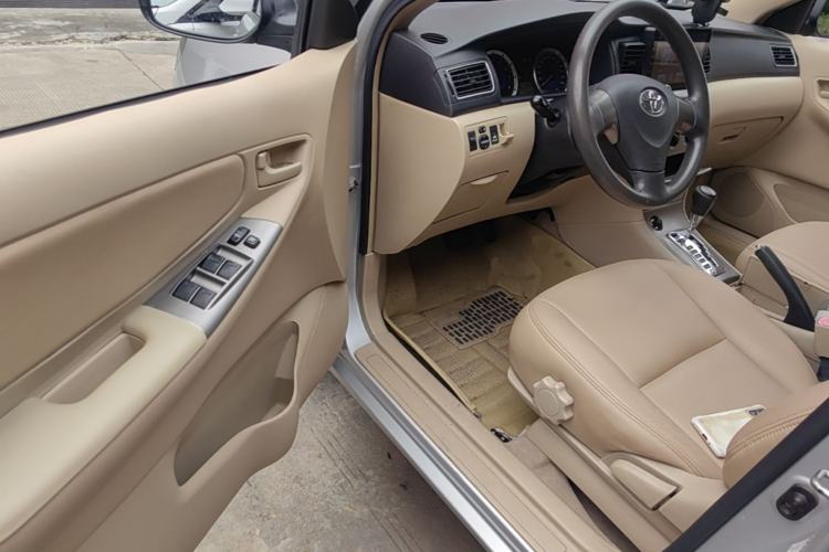 Used Toyota Corolla EX 2013 1.6L Automatic Excellence Edition Driver Seat