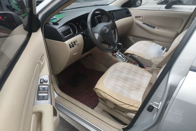 Used Toyota Corolla EX 2013 1.6L Automatic Luxury Edition Driver Seat