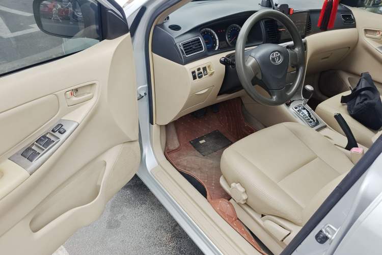 Used Toyota Corolla EX 2013 1.6L Automatic Luxury Edition Driver Seat