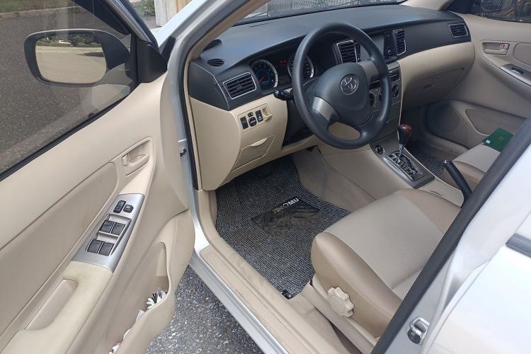 Used Toyota Corolla EX 2013 1.6L Automatic Excellence Edition Driver Seat