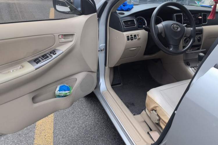 Used Toyota Corolla EX 2013 1.6L Automatic Excellence Edition Driver Seat