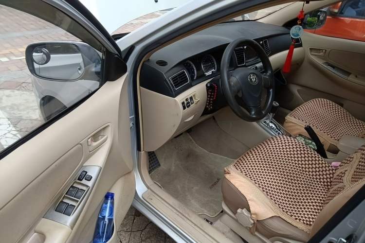 Used Toyota Corolla EX 2013 1.6L Automatic Excellence Edition Driver Seat