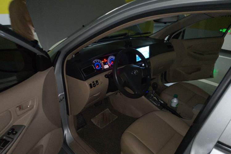 Used Toyota Corolla EX 2013 1.6L Automatic Luxury Edition Driver Seat