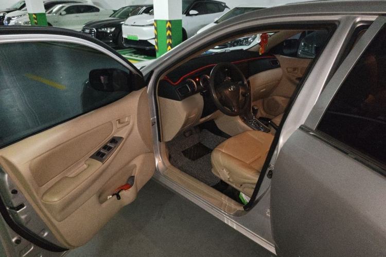 Used Toyota Corolla EX 2013 1.6L Automatic Luxury Edition Driver Seat
