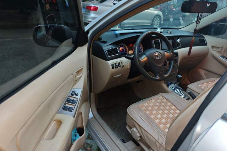 Used Toyota Corolla EX 2013 1.6L Automatic Luxury Edition Driver Seat