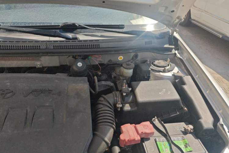 Used Toyota Corolla EX 2013 1.6L Automatic Excellence Edition Engine Bay Left