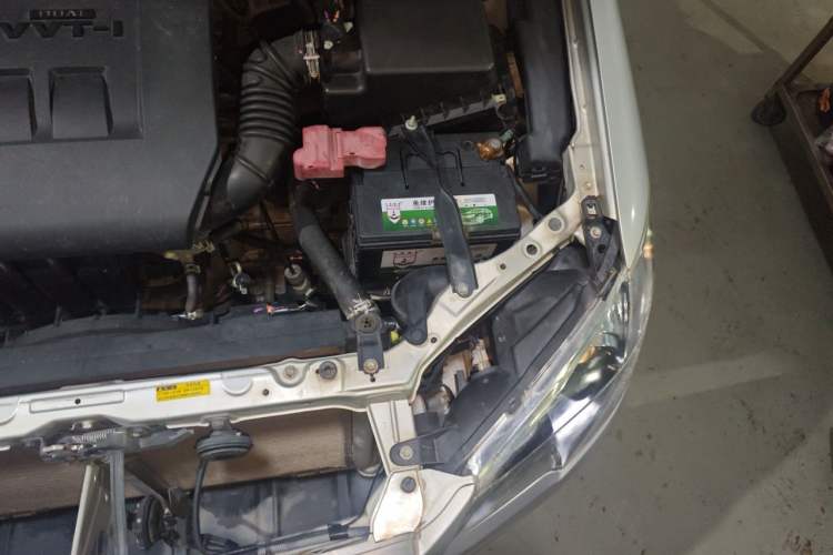 Used Toyota Corolla EX 2013 1.6L Automatic Luxury Edition Engine Bay Left