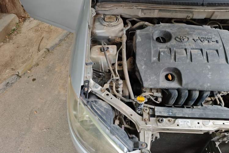 Used Toyota Corolla EX 2013 1.6L Manual Value Edition Engine Bay Right