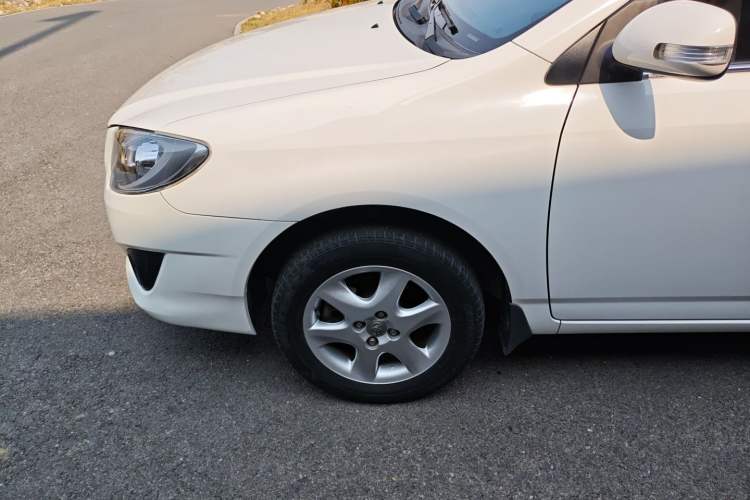 Used Toyota Corolla EX 2013 1.6L Manual Value Edition Exterior 4