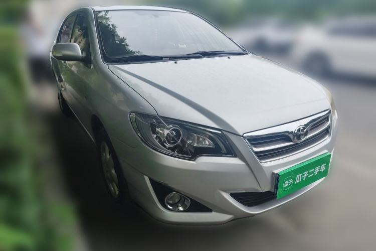 Used Toyota Corolla EX 2013 1.6L Automatic Luxury Edition Front Right 45 Deg