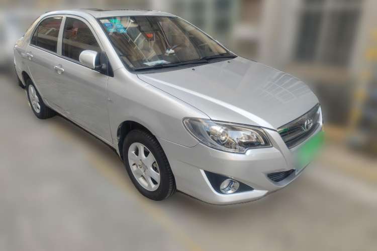 Used Toyota Corolla EX 2013 1.6L Automatic Excellence Edition Front Right 45 Deg