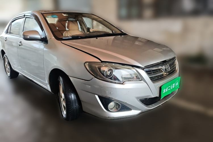 Used Toyota Corolla EX 2013 1.6L Automatic Luxury Edition Front Right 45 Deg