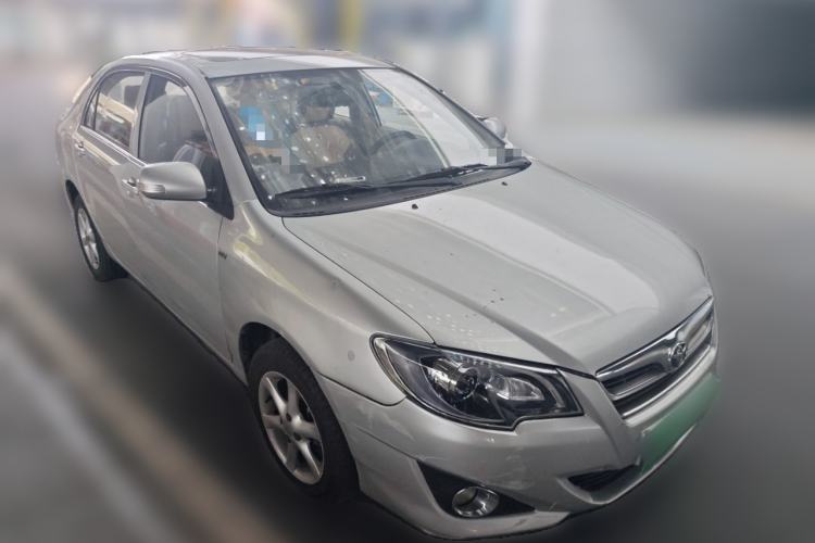 Used Toyota Corolla EX 2013 1.6L Automatic Luxury Edition Front Right 45 Deg