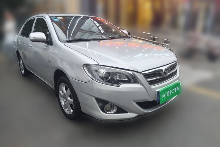 Used Toyota Corolla EX 2013 1.6L Automatic Luxury Edition Front Right 45 Deg