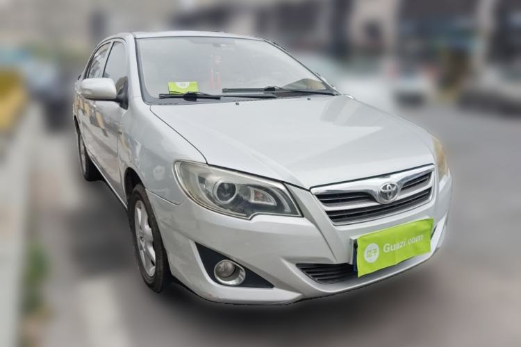Used Toyota Corolla EX 2013 1.6L Automatic Luxury Edition Front Right 45 Deg