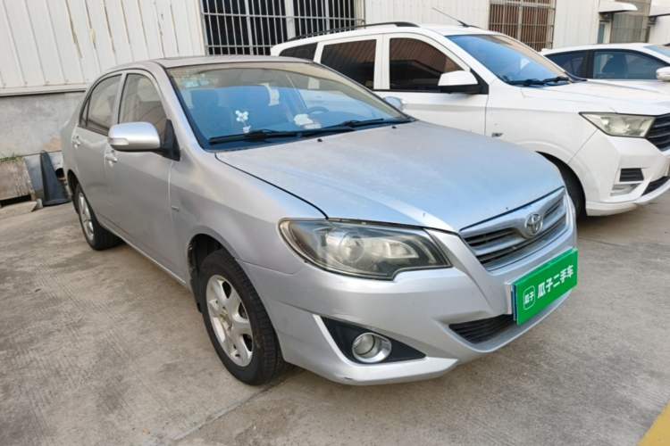 Used Toyota Corolla EX 2013 1.6L Manual Excellence Edition Front Right 45 Deg