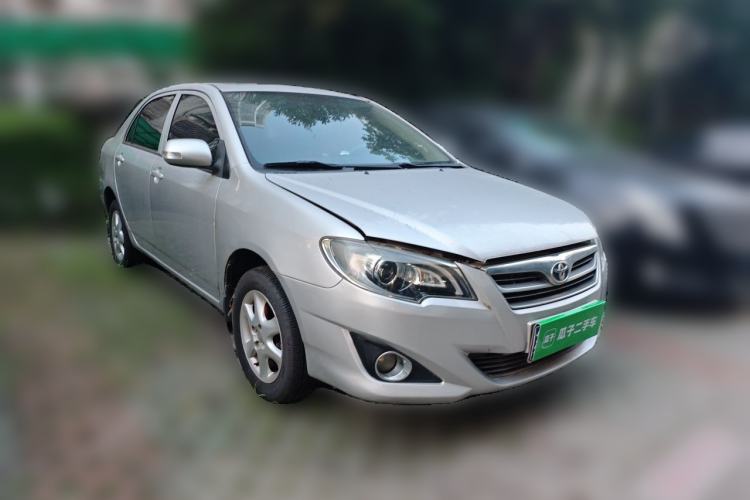 Used Toyota Corolla EX 2013 1.6L Automatic Luxury Edition Front Right 45 Deg