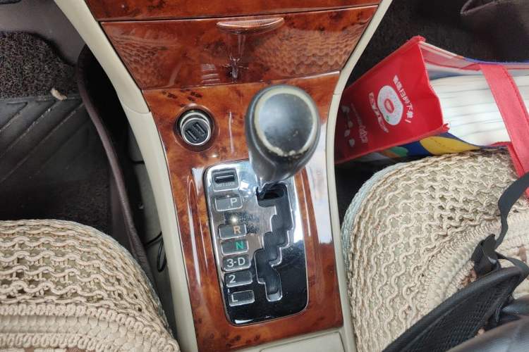 Used Toyota Corolla EX 2013 1.6L Automatic Luxury Edition Gear Lever