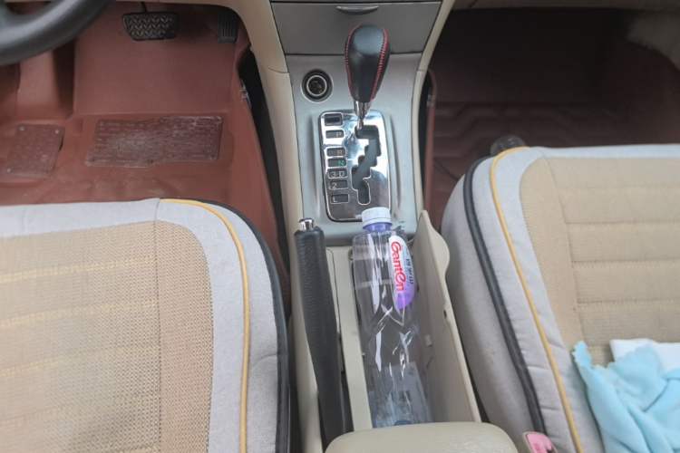 Used Toyota Corolla EX 2013 1.6L Automatic Excellence Edition Gear Lever