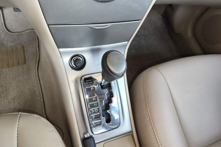 Used Toyota Corolla EX 2013 1.6L Automatic Excellence Edition Gear Lever