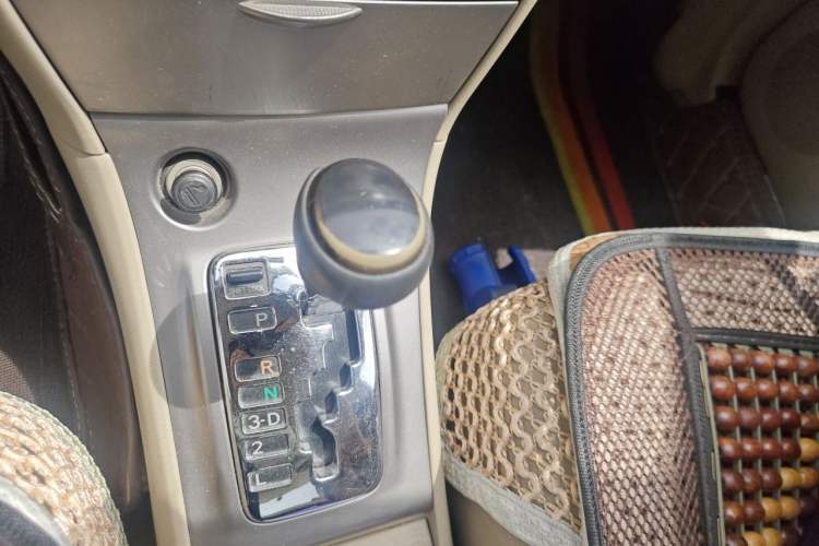 Used Toyota Corolla EX 2013 1.6L Automatic Excellence Edition Gear Lever