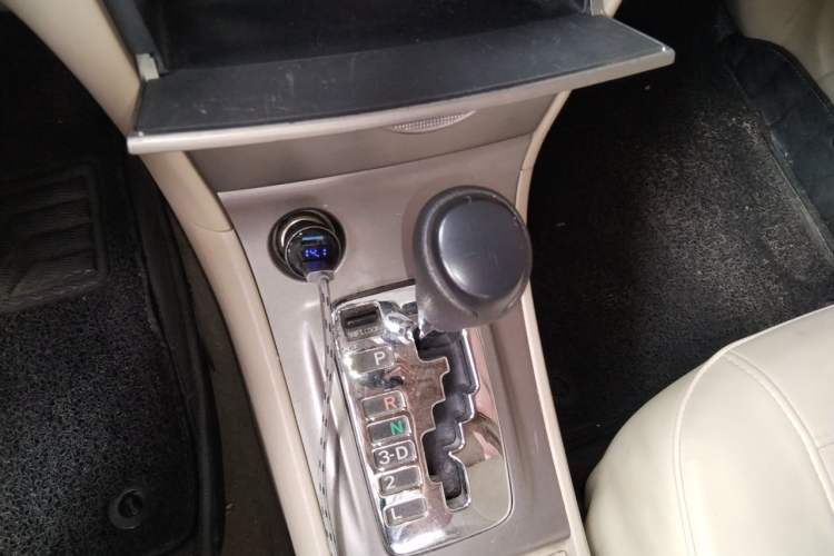Used Toyota Corolla EX 2013 1.6L Automatic Excellence Edition Gear Lever