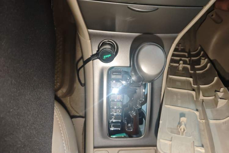 Used Toyota Corolla EX 2013 1.6L Automatic Luxury Edition Gear Lever