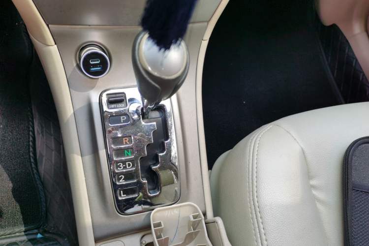 Used Toyota Corolla EX 2013 1.6L Automatic Excellence Edition Gear Lever