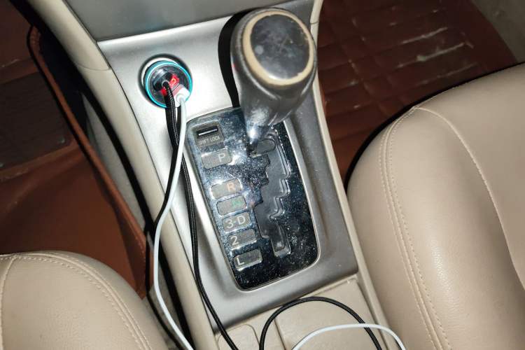 Used Toyota Corolla EX 2013 1.6L Automatic Luxury Edition Gear Lever