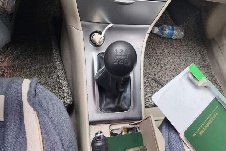 Used Toyota Corolla EX 2013 1.6L Manual Luxury Edition Gear Lever
