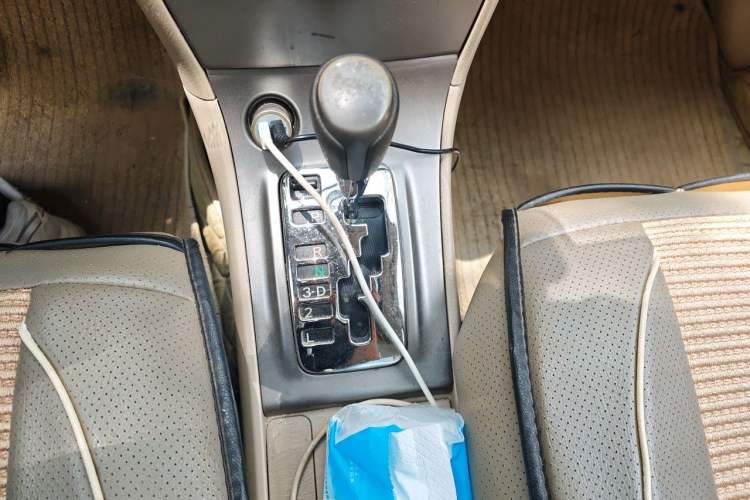 Used Toyota Corolla EX 2013 1.6L Automatic Excellence Edition Gear Lever