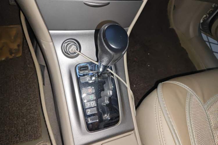 Used Toyota Corolla EX 2013 1.6L Automatic Excellence Edition Gear Lever