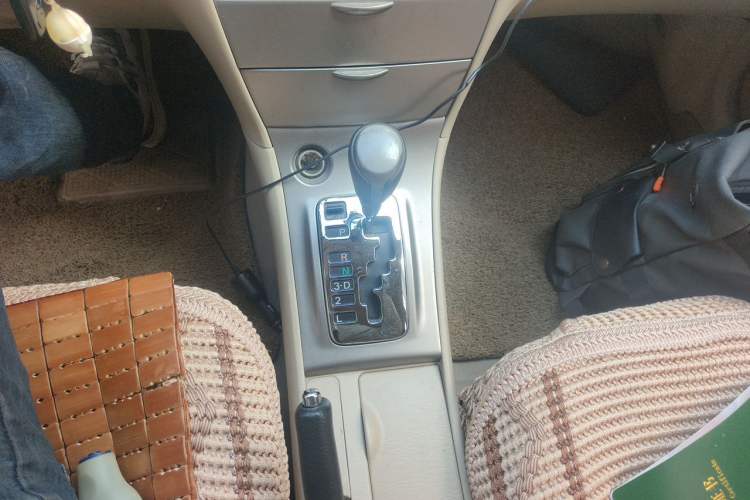 Used Toyota Corolla EX 2013 1.6L Automatic Excellence Edition Gear Lever