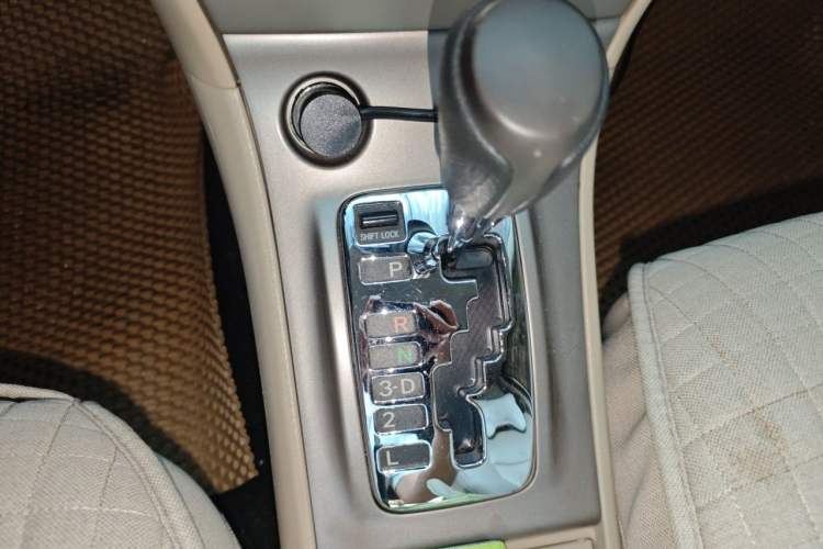 Used Toyota Corolla EX 2013 1.6L Automatic Excellence Edition Gear Lever