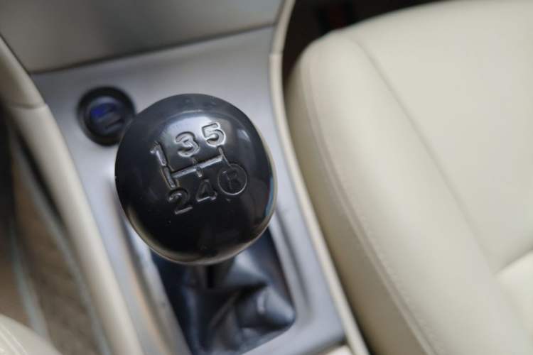 Used Toyota Corolla EX 2013 1.6L Manual Excellence Edition Gear Lever