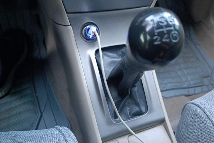 Used Toyota Corolla EX 2013 1.6L Manual Luxury Edition Gear Lever