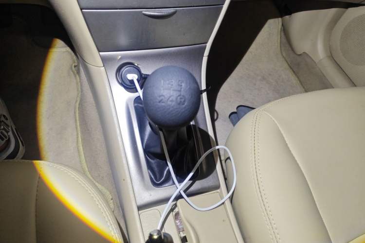 Used Toyota Corolla EX 2013 1.6L Manual Luxury Edition Gear Lever