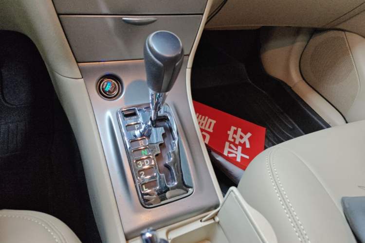 Used Toyota Corolla EX 2013 1.6L Automatic Luxury Edition Gear Lever