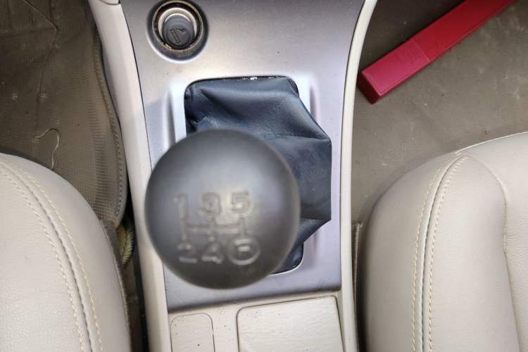 Used Toyota Corolla EX 2013 1.6L Manual Excellence Edition Gear Lever