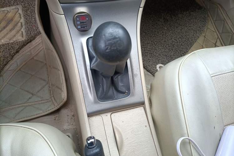 Used Toyota Corolla EX 2013 1.6L Manual Excellence Edition Gear Lever