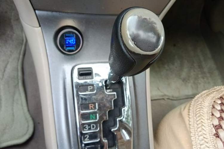 Used Toyota Corolla EX 2013 1.6L Automatic Excellence Edition Gear Lever