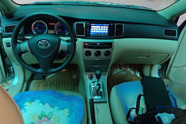 Used Toyota Corolla EX 2013 1.6L Automatic Luxury Edition Interior 2