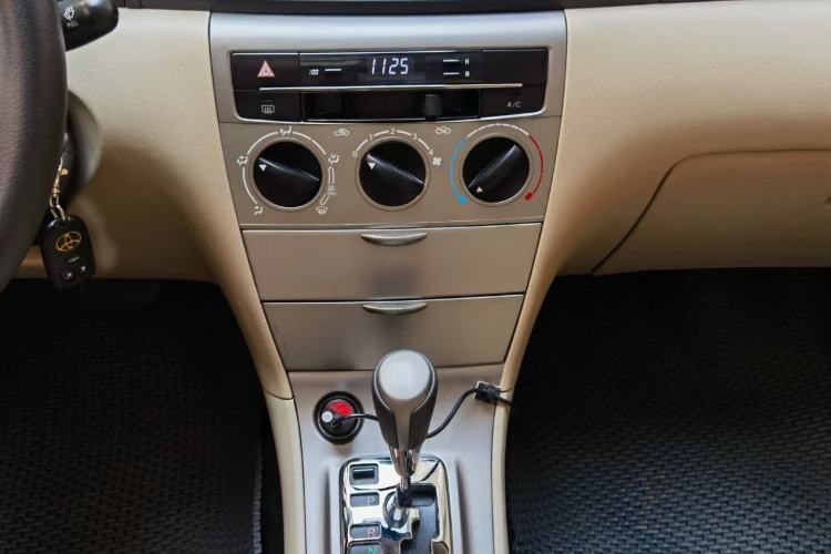 Used Toyota Corolla EX 2013 1.6L Automatic Excellence Edition Interior 2