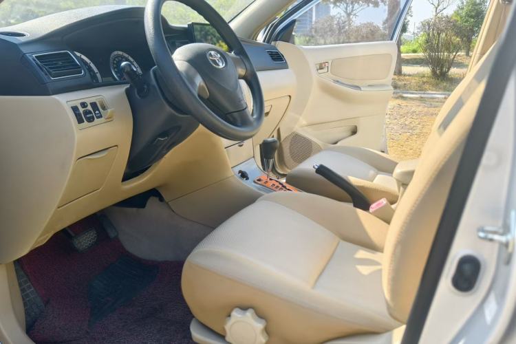 Used Toyota Corolla EX 2013 1.6L Automatic Excellence Edition Interior 2