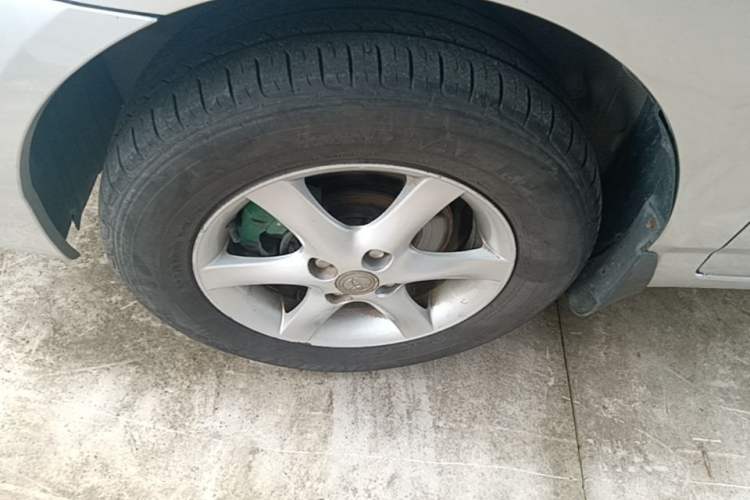 Used Toyota Corolla EX 2013 1.6L Manual Excellence Edition Left Front Wheel Hub