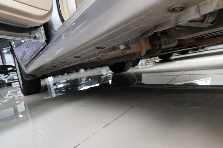 Used Toyota Corolla EX 2013 1.6L Automatic Excellence Edition Left Side Sill