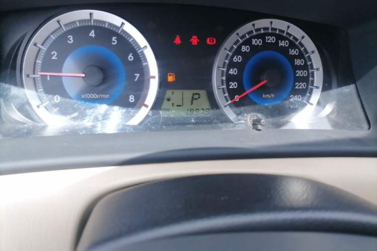 Used Toyota Corolla EX 2013 1.6L Automatic Excellence Edition Odometer Close Up